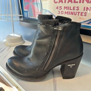 Lane Buckshire Western Ankle Bootie